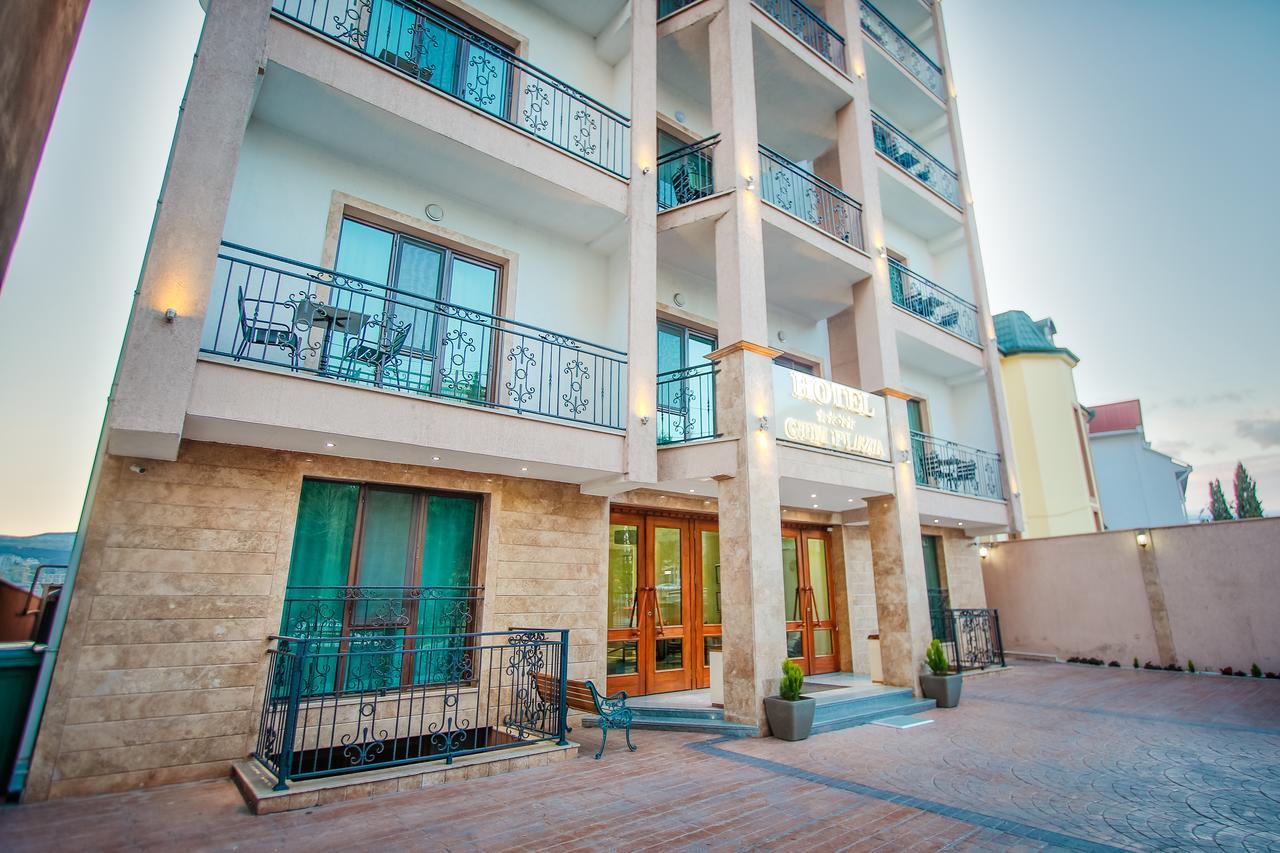 Gtm Plaza Hotel Tbilisi Exterior photo